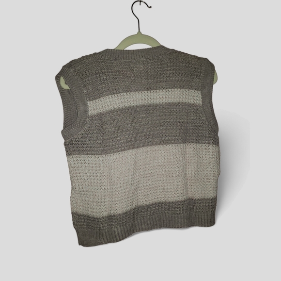 💖 Girls Striped Sweater Vest - Picture 6 of 16